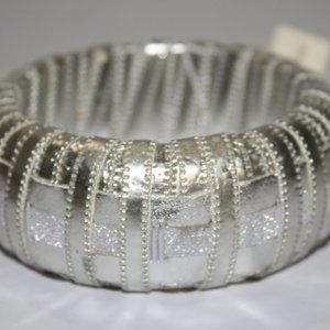 Beautiful silver leather bangle bracelet NWT New Directions 7"